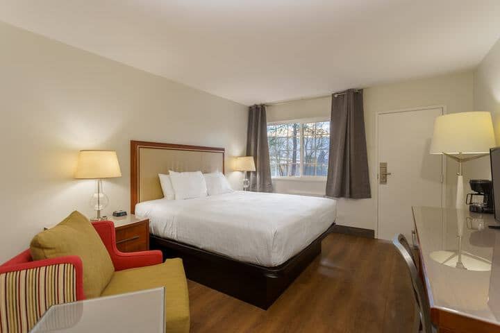 Room 16 of 60