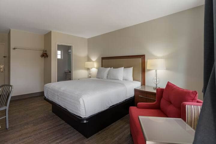Room 26 of 60